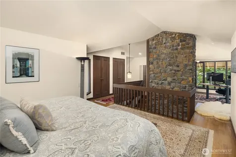 6815 E Mercer Way Mercer Island WA 98040