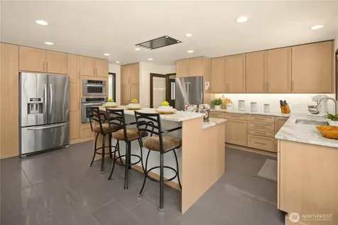 6815 E Mercer Way Mercer Island WA 98040