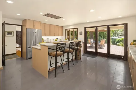 6815 E Mercer Way Mercer Island WA 98040