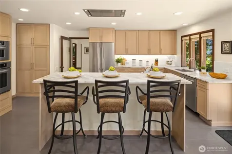 6815 E Mercer Way Mercer Island WA 98040