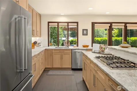 6815 E Mercer Way Mercer Island WA 98040