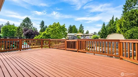 13712 SE 233rd Street Kent WA 98042