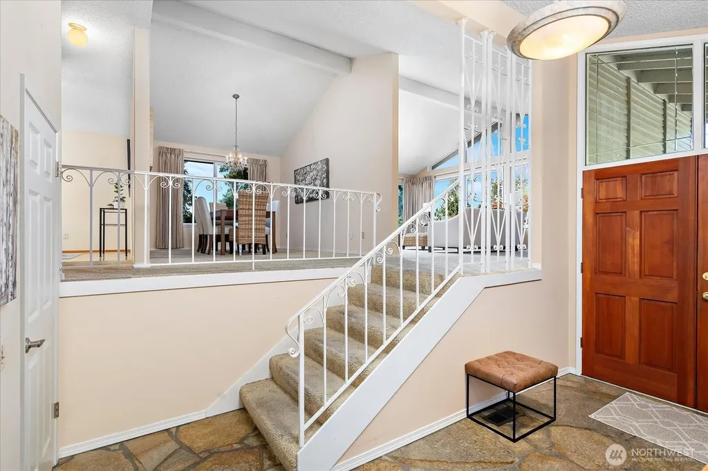 17202 Sealawn Place Edmonds WA 98026