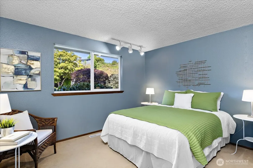 17202 Sealawn Place Edmonds WA 98026