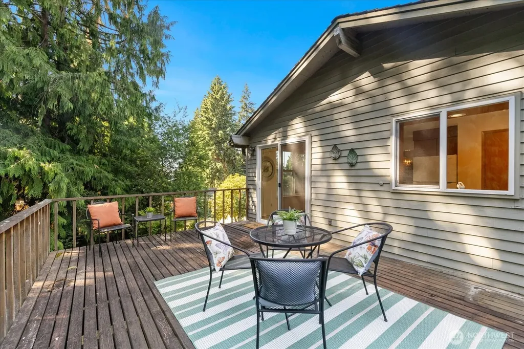 17202 Sealawn Place Edmonds WA 98026
