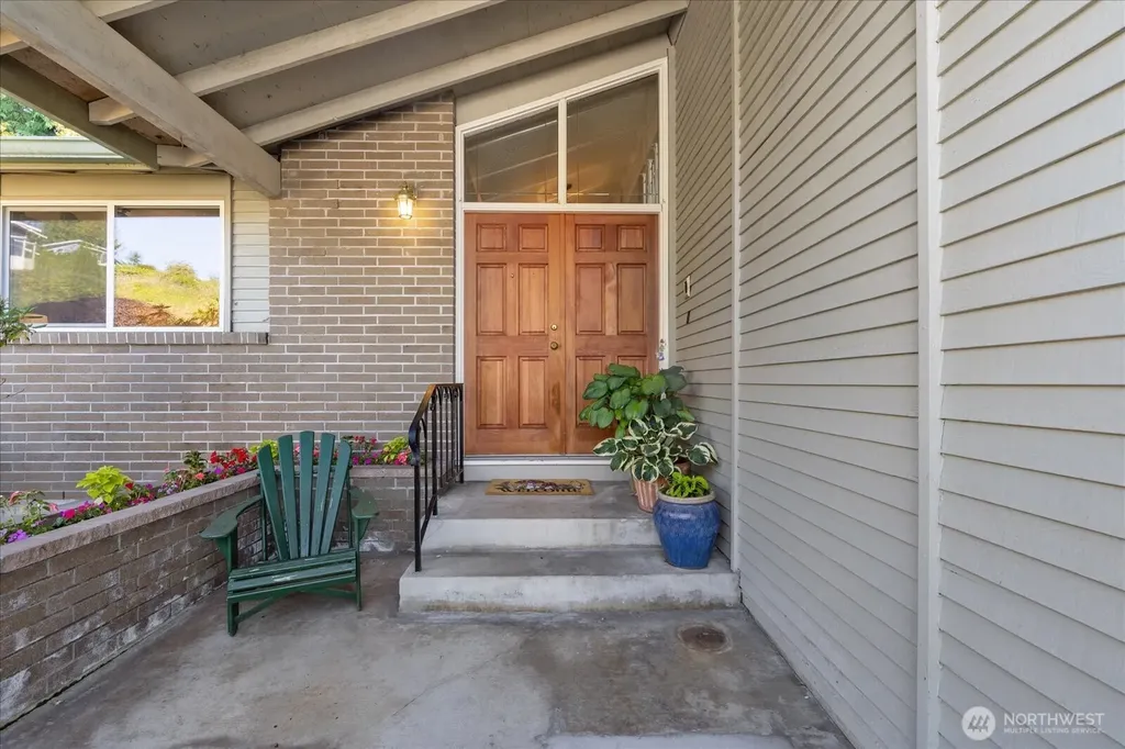 17202 Sealawn Place Edmonds WA 98026