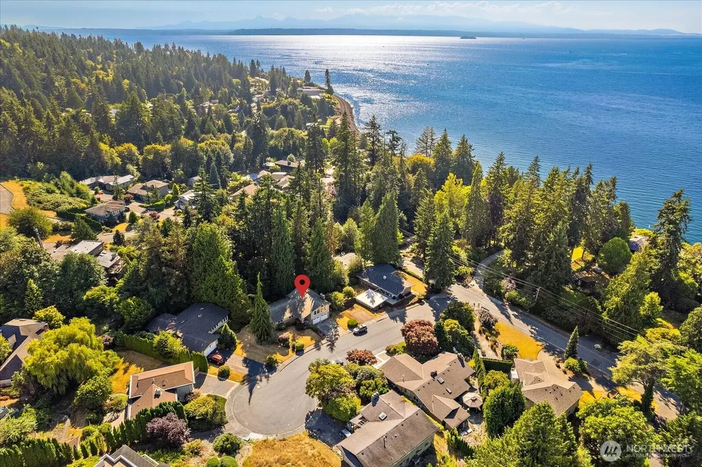 17202 Sealawn Place Edmonds WA 98026
