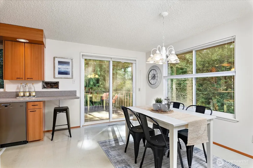 17202 Sealawn Place Edmonds WA 98026
