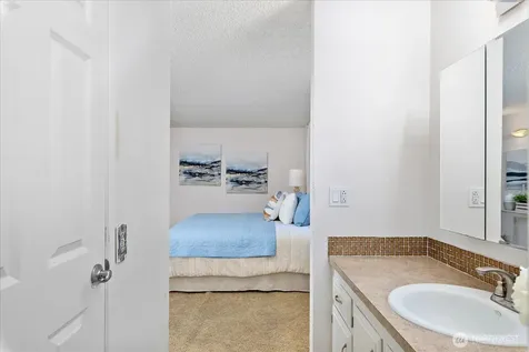 17202 Sealawn Place Edmonds WA 98026