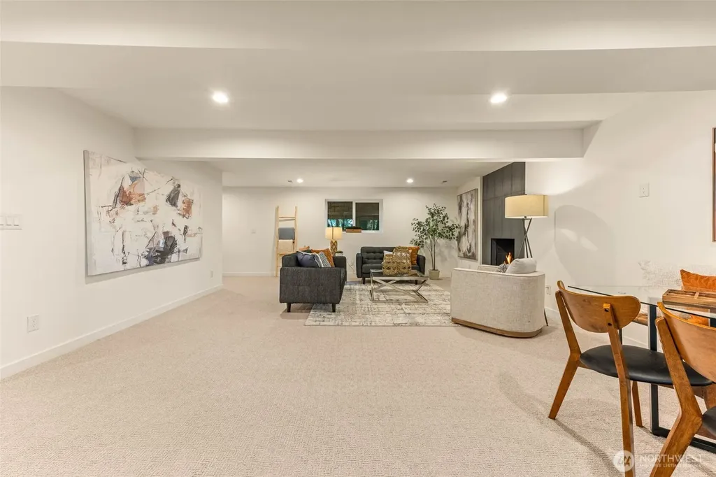 20249 149th Place NE Woodinville WA 98072