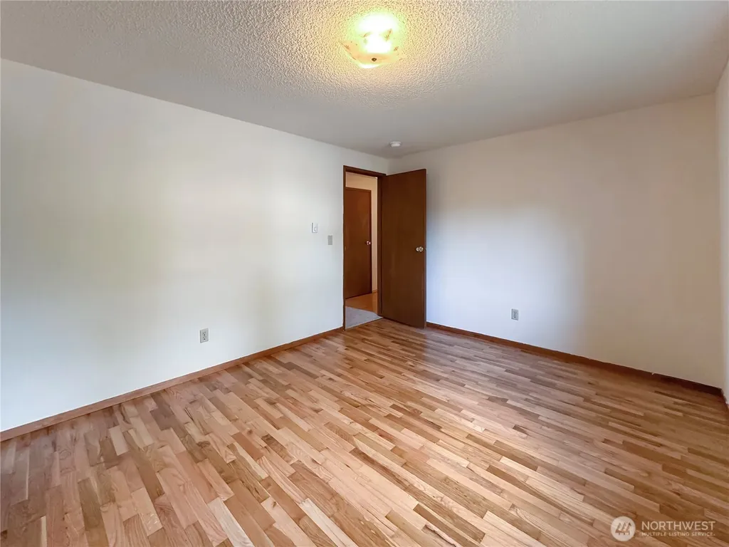 6909 133rd Court NE Redmond WA 98052