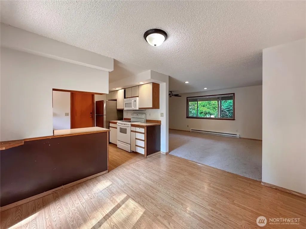 6909 133rd Court NE Redmond WA 98052