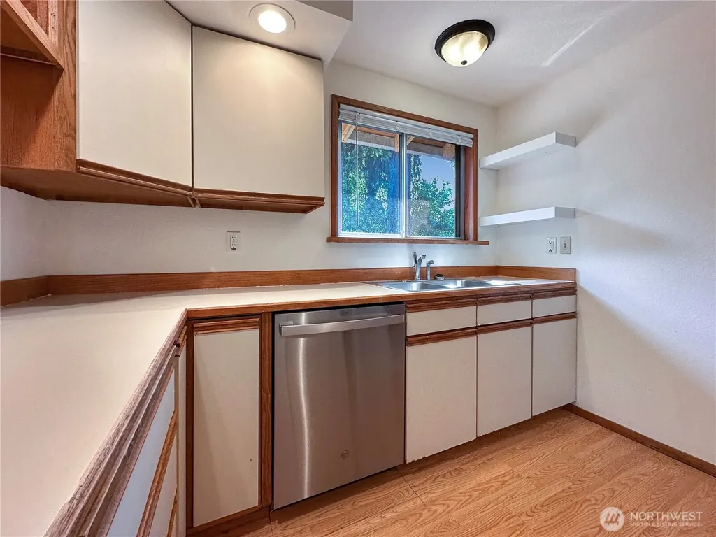 6909 133rd Court NE Redmond WA 98052