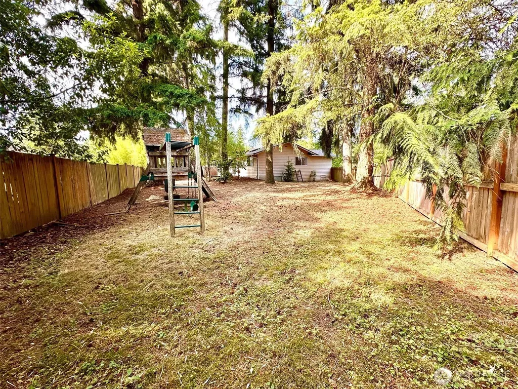 6909 133rd Court NE Redmond WA 98052