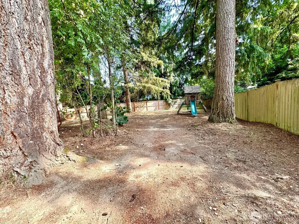 6909 133rd Court NE Redmond WA 98052