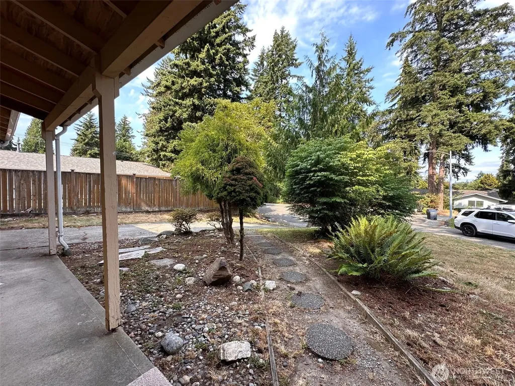 6909 133rd Court NE Redmond WA 98052
