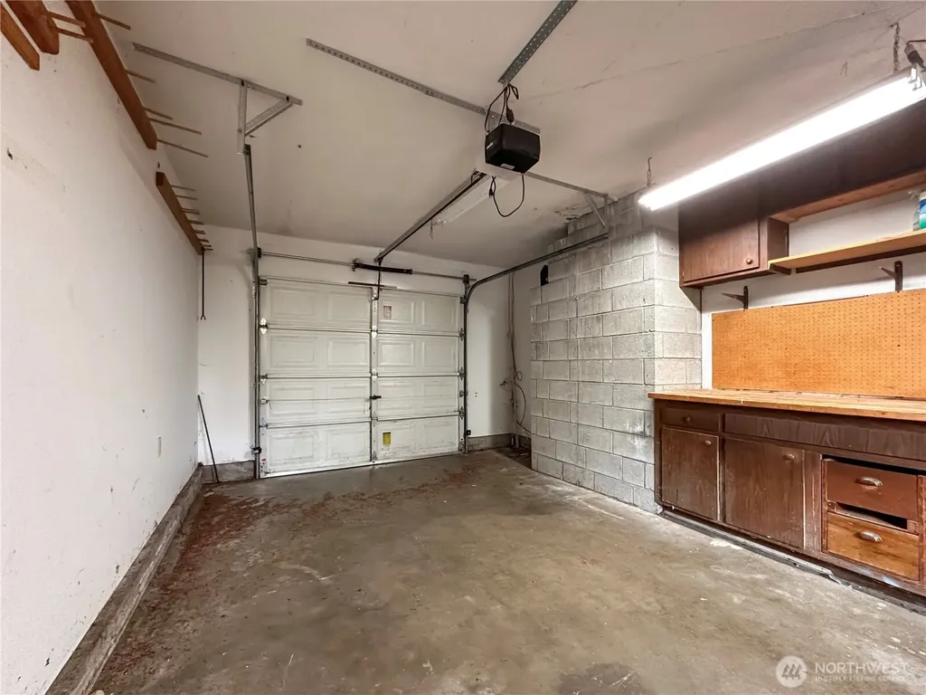 6909 133rd Court NE Redmond WA 98052