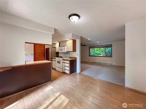 6909 133rd Court NE Redmond WA 98052