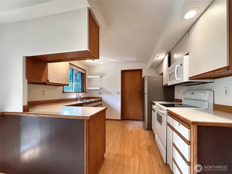 6909 133rd Court NE Redmond WA 98052