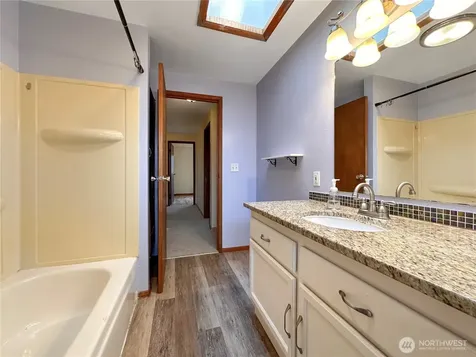 6909 133rd Court NE Redmond WA 98052
