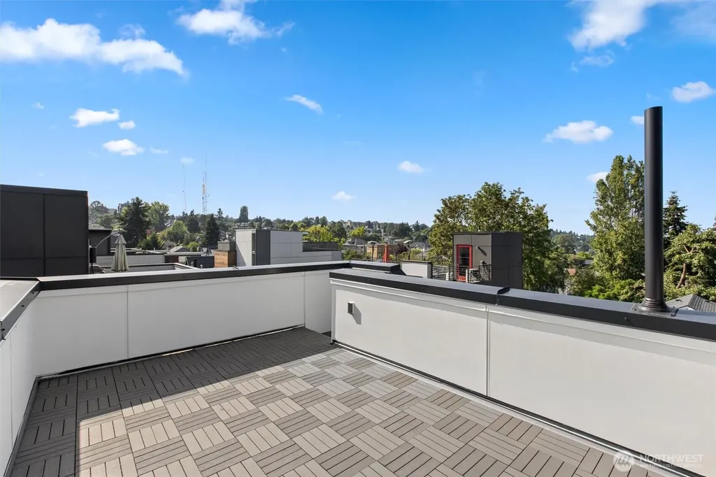 1407 29th Avenue Seattle WA 98122