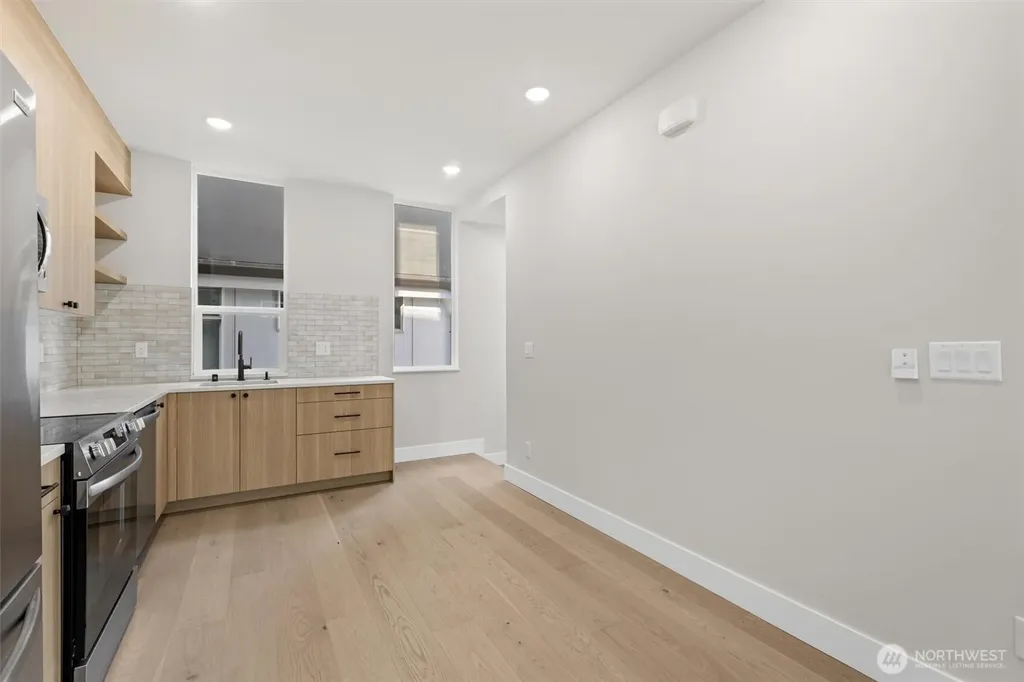 1407 29th Avenue Seattle WA 98122