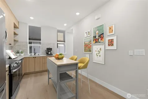 1407 29th Avenue Seattle WA 98122