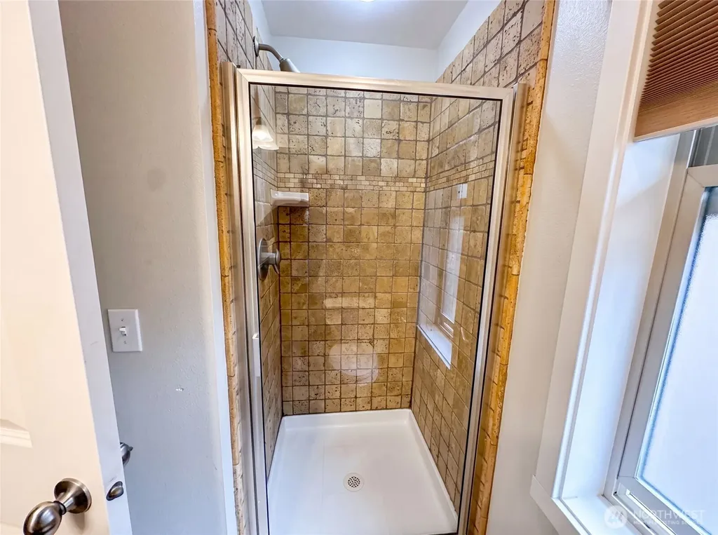 1553 58th Street Seattle WA 98107