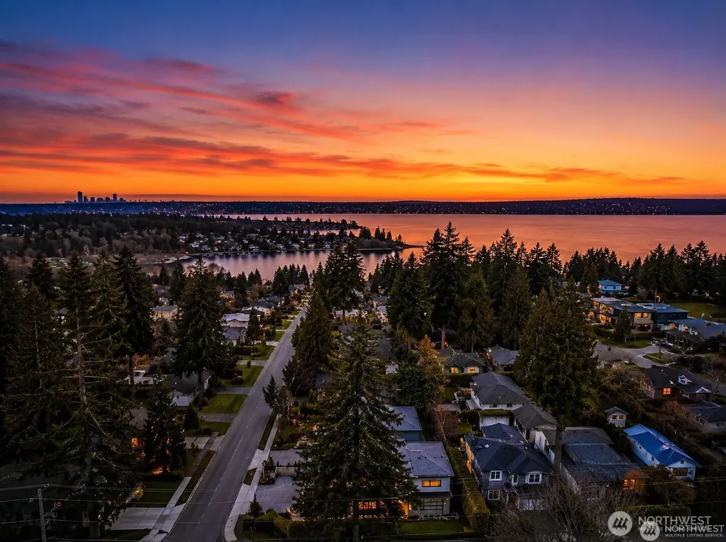 4605 108th Avenue NE Kirkland WA 98033