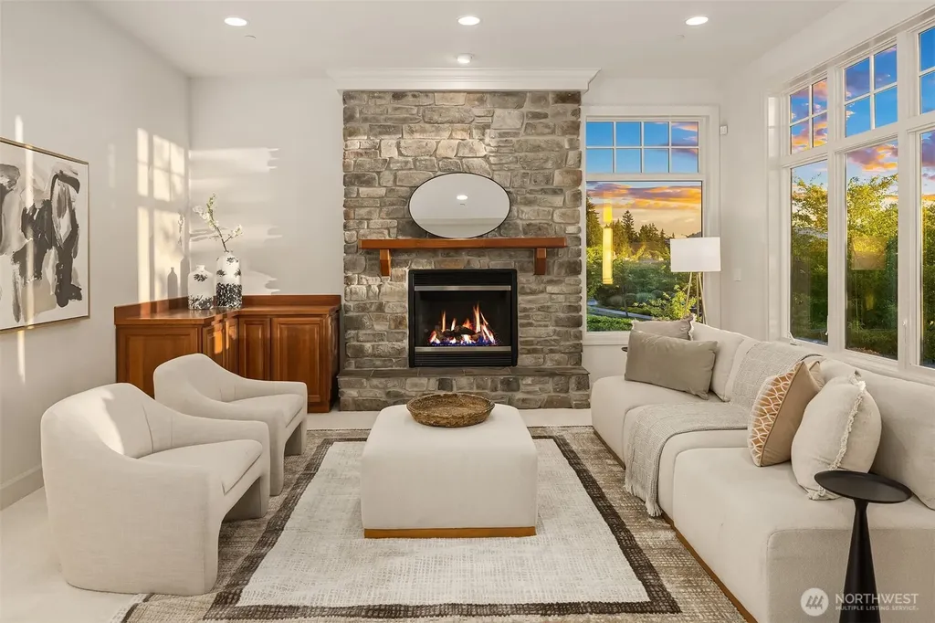 3489 NE Harrison Street Issaquah WA 98029
