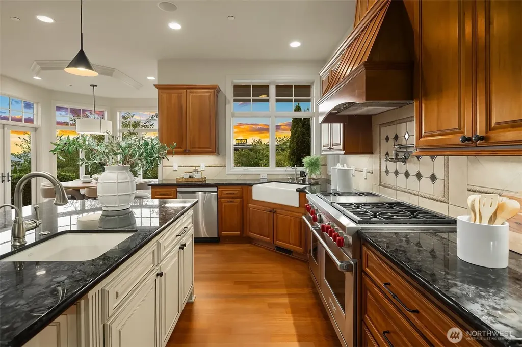 3489 NE Harrison Street Issaquah WA 98029