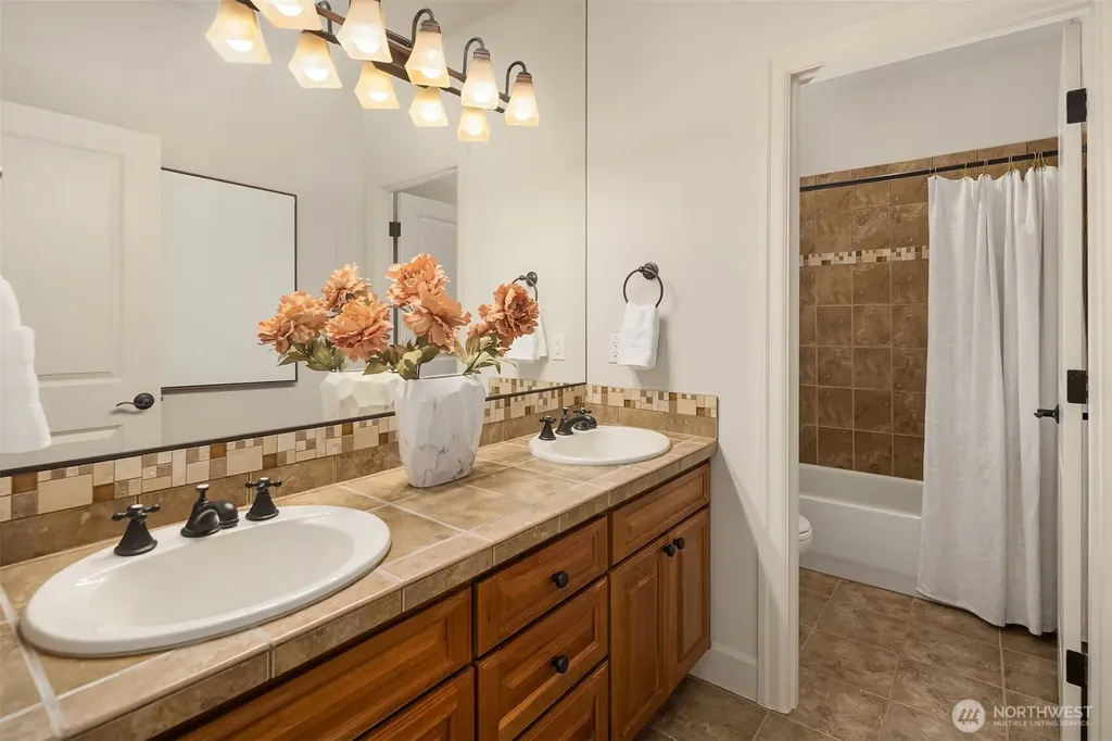 3489 NE Harrison Street Issaquah WA 98029