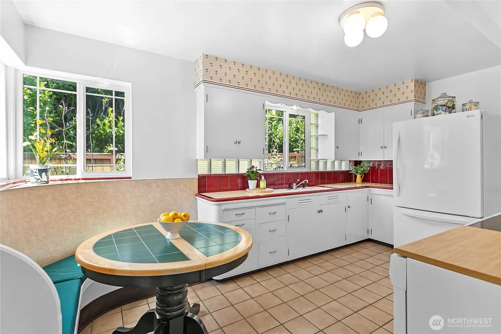 2716 Cornwall Avenue Bellingham WA 98225