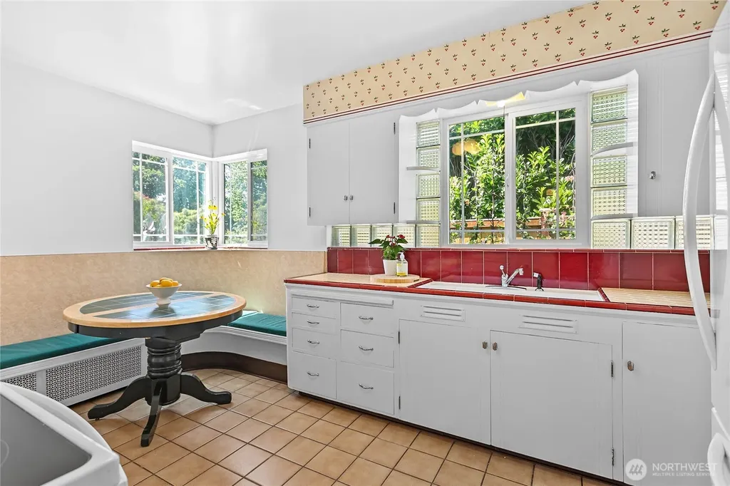 2716 Cornwall Avenue Bellingham WA 98225
