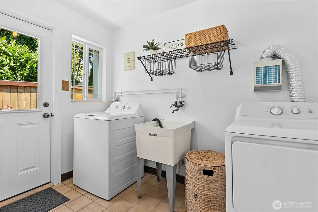 2716 Cornwall Avenue Bellingham WA 98225