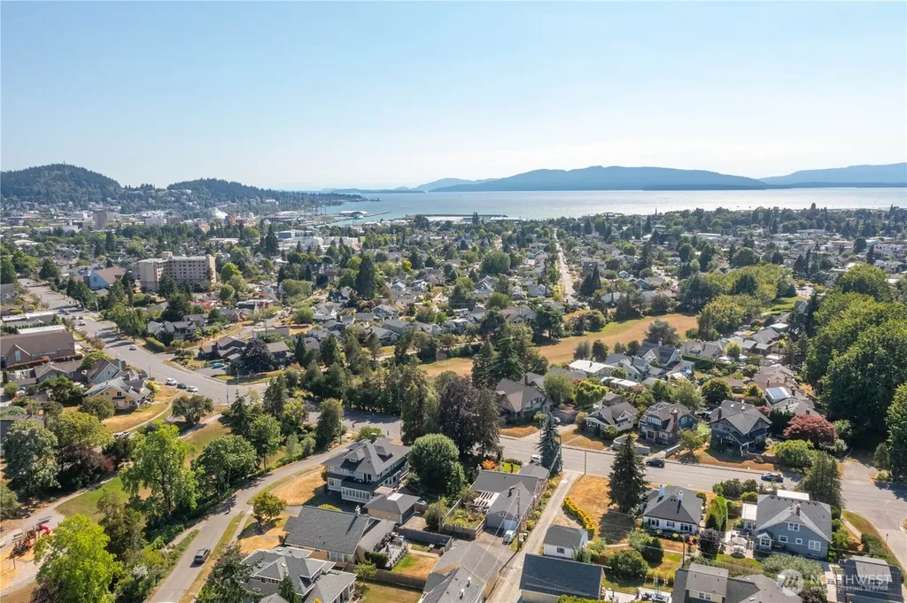 2716 Cornwall Avenue Bellingham WA 98225