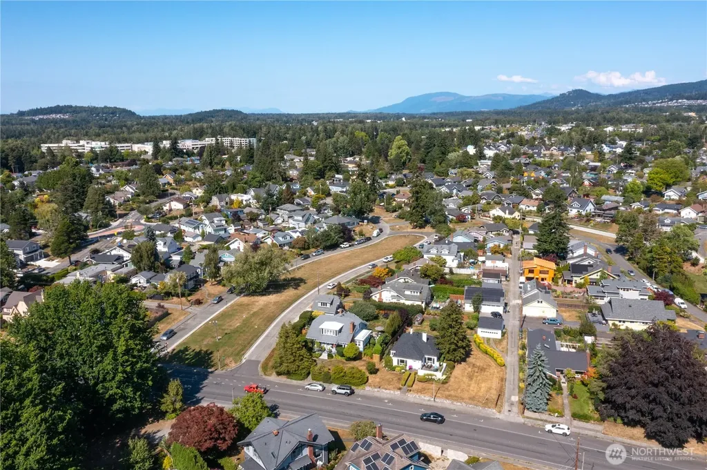 2716 Cornwall Avenue Bellingham WA 98225
