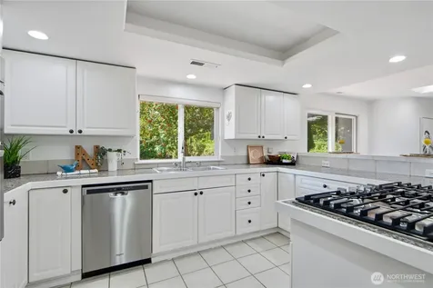 17255 SE 142nd Street Renton WA 98059