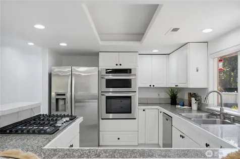 17255 SE 142nd Street Renton WA 98059