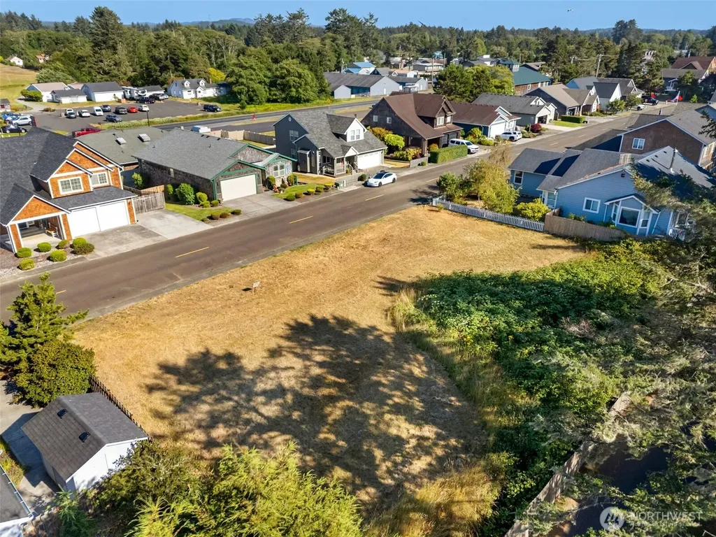 2701 Sea Crest Avenue N Long Beach WA 98631