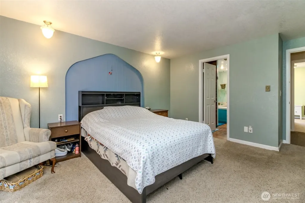 6220 81st Street E Puyallup WA 98371