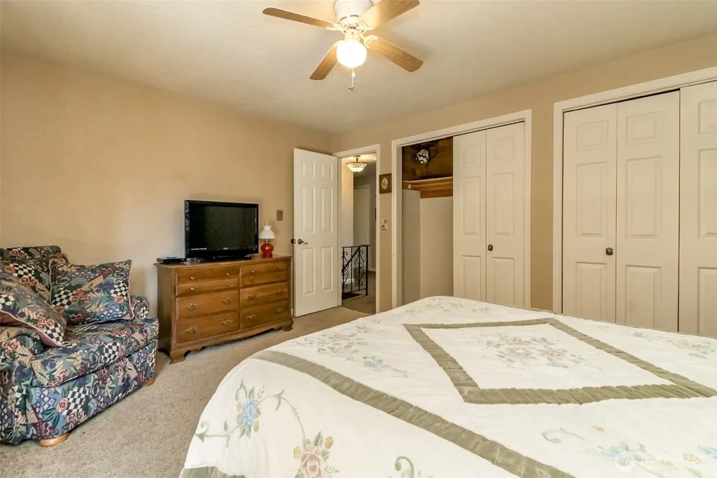 6220 81st Street E Puyallup WA 98371