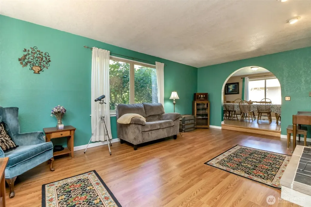 6220 81st Street E Puyallup WA 98371