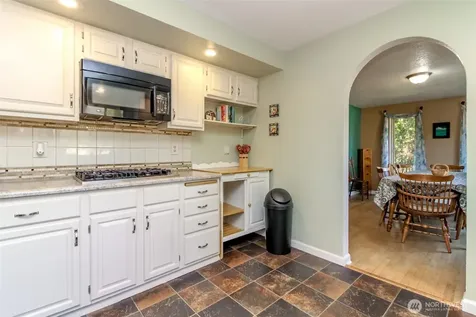 6220 81st Street E Puyallup WA 98371