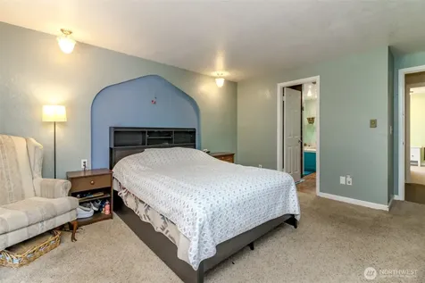 6220 81st Street E Puyallup WA 98371