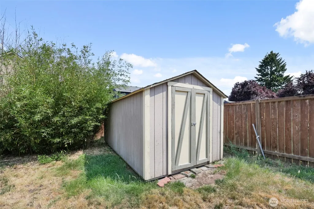 15814 90th Avenue SE Yelm WA 98597