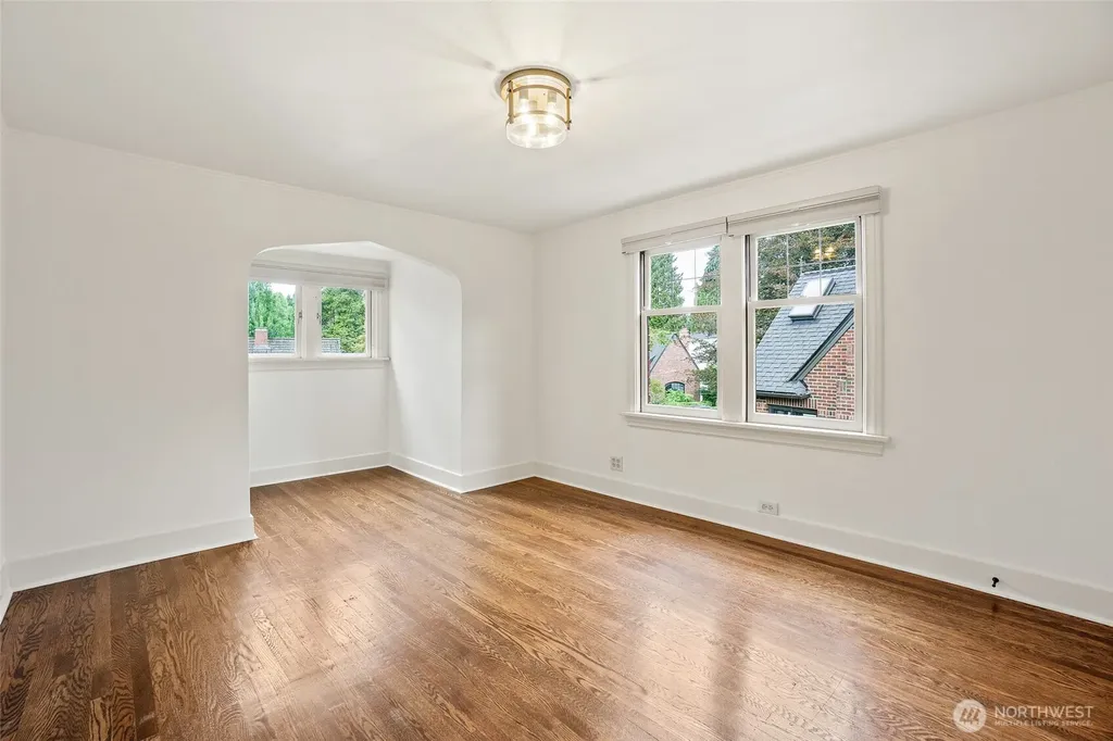4208 51st Avenue NE Seattle WA 98105