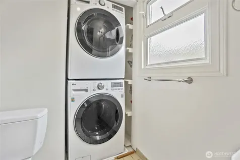 4208 51st Avenue NE Seattle WA 98105