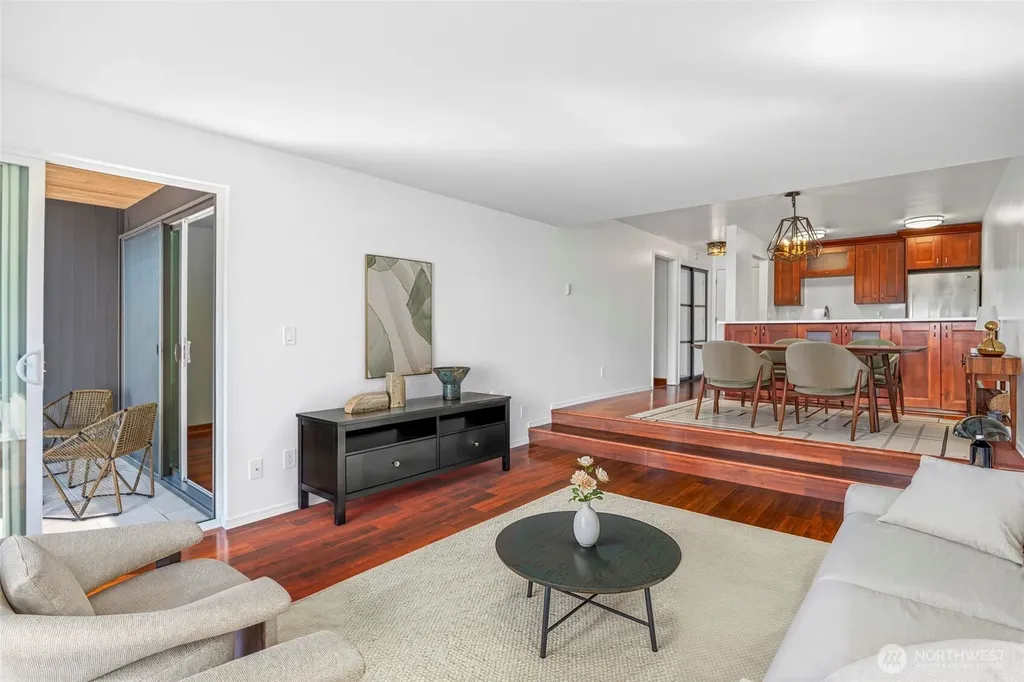 3601 24th Avenue W Seattle WA 98199