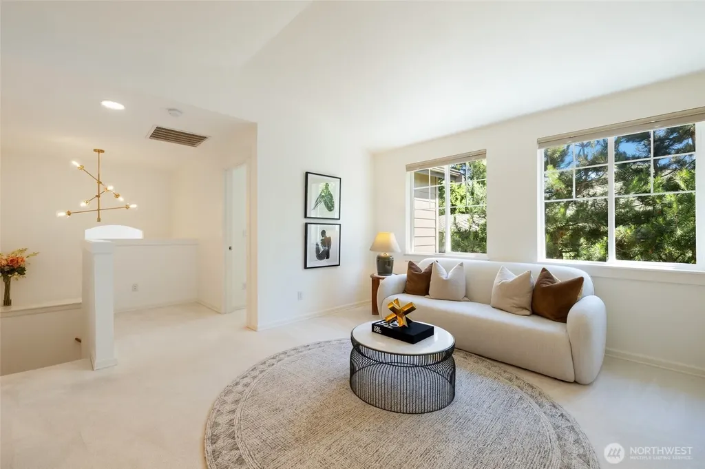 716 99th Avenue NE Bellevue WA 98004